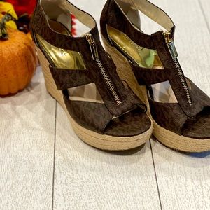 MICHAEL Michael Kors Damita Wedge